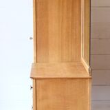 Asymmetric wardrobe