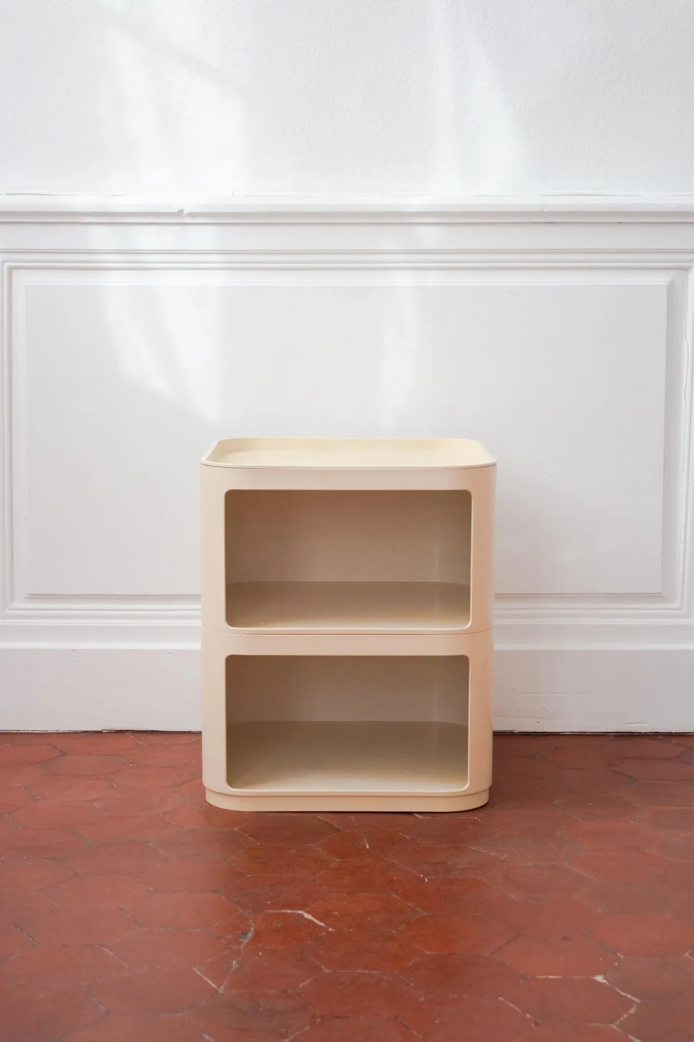 Vintage Componibili by Anna Castelli Ferrieri for Kartell, cream white,