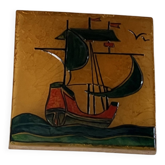 Matius resin wall sculpture