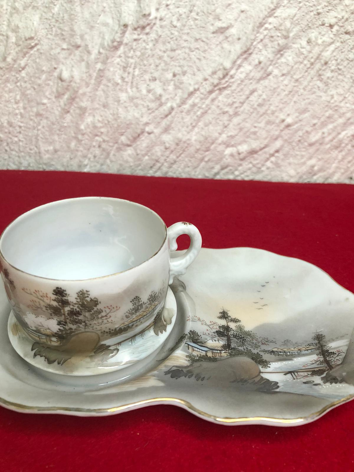 Selfish Japanese porcelain lunch