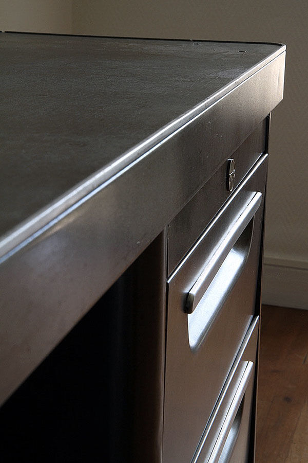 Industrial metal trade office pickled YAC