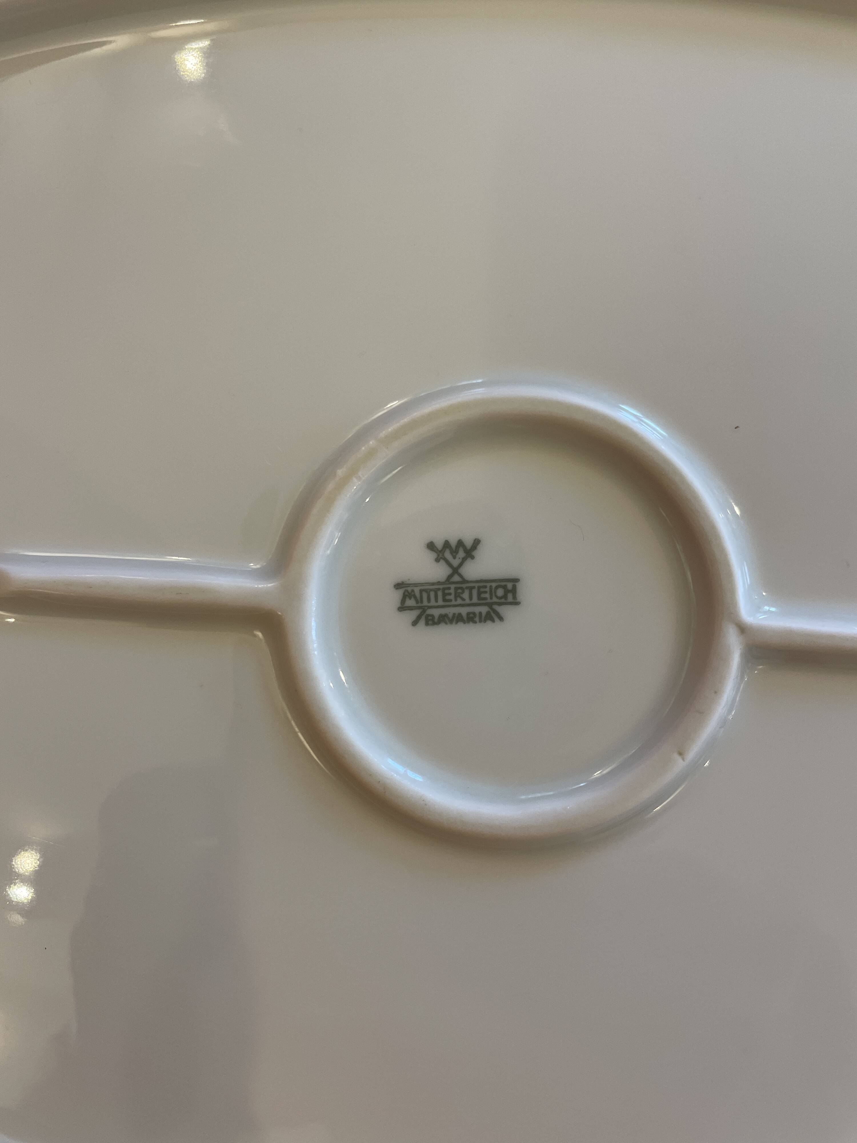 Flowered plate