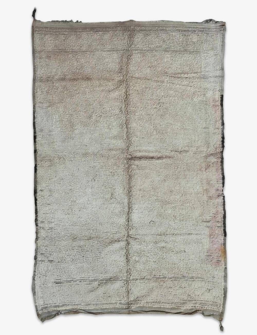 Beni M'Guild Vintage Rug - 317 x 192 cm