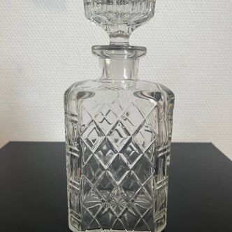 Decanter or whiskey carafe in chiseled crystal