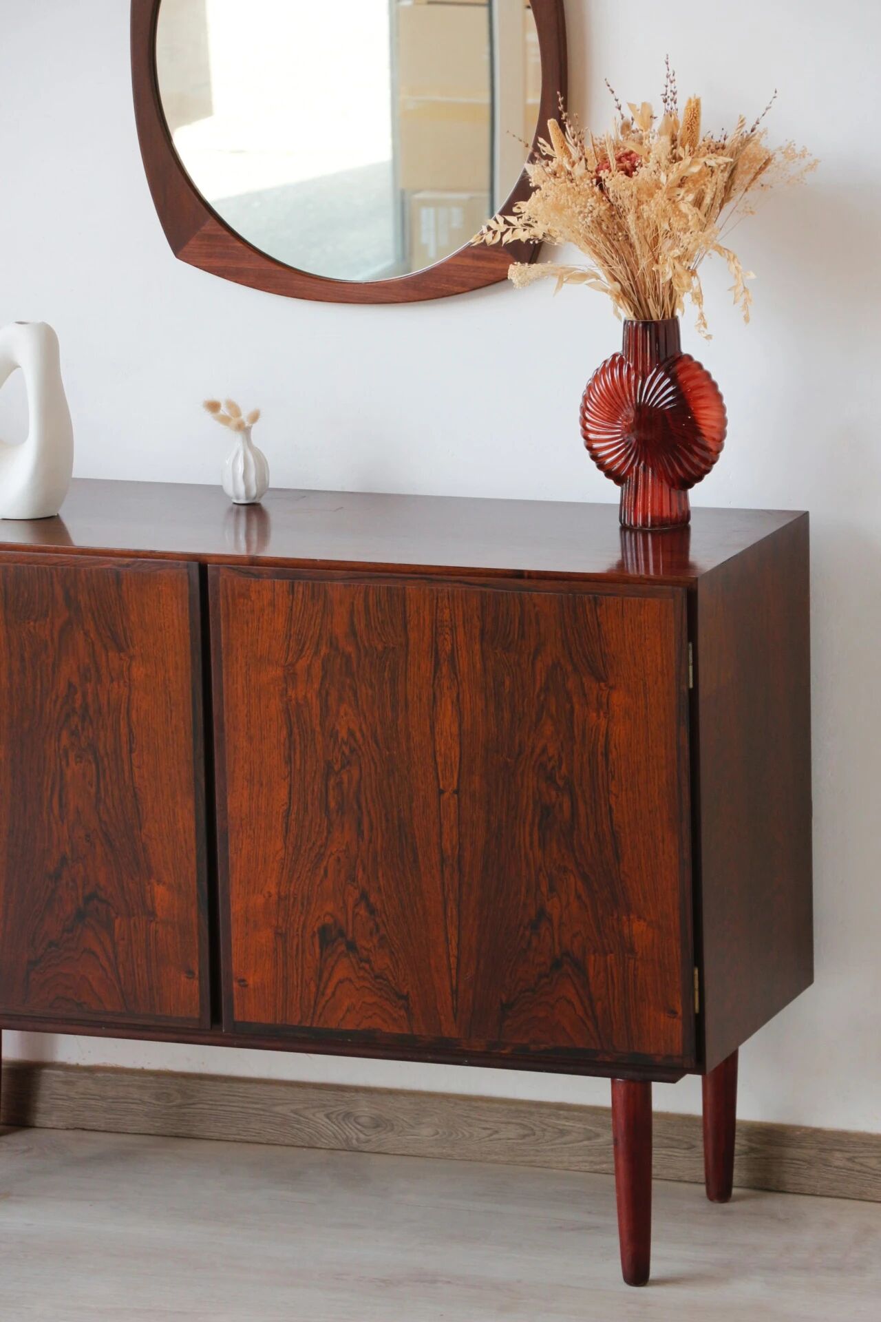 Enfilade Oman Jun in rosewood | Vintage Scandinavian design