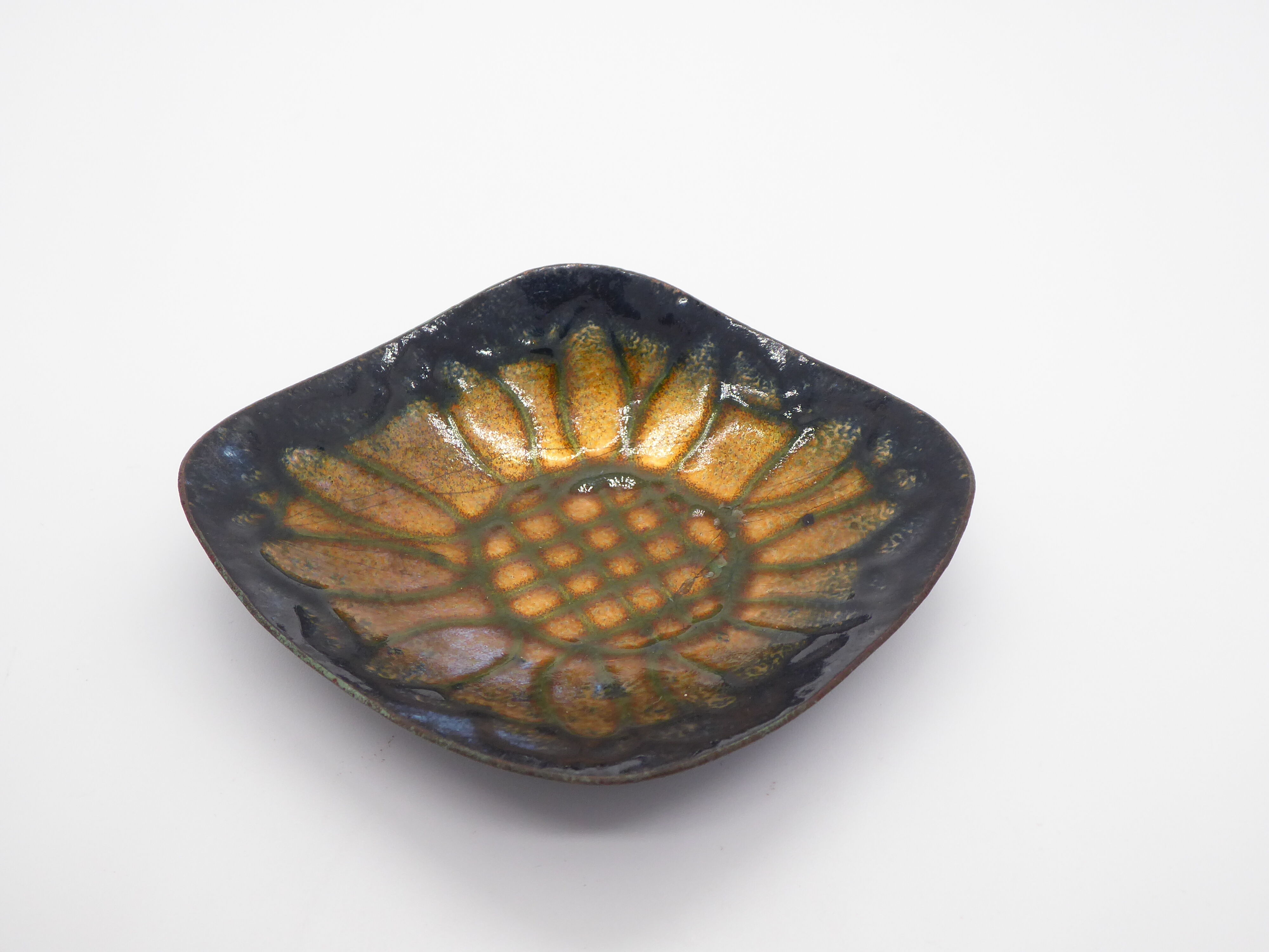 Cup / vacuum enamelled copper pocket