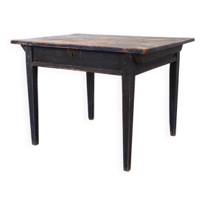 Table en pin, design