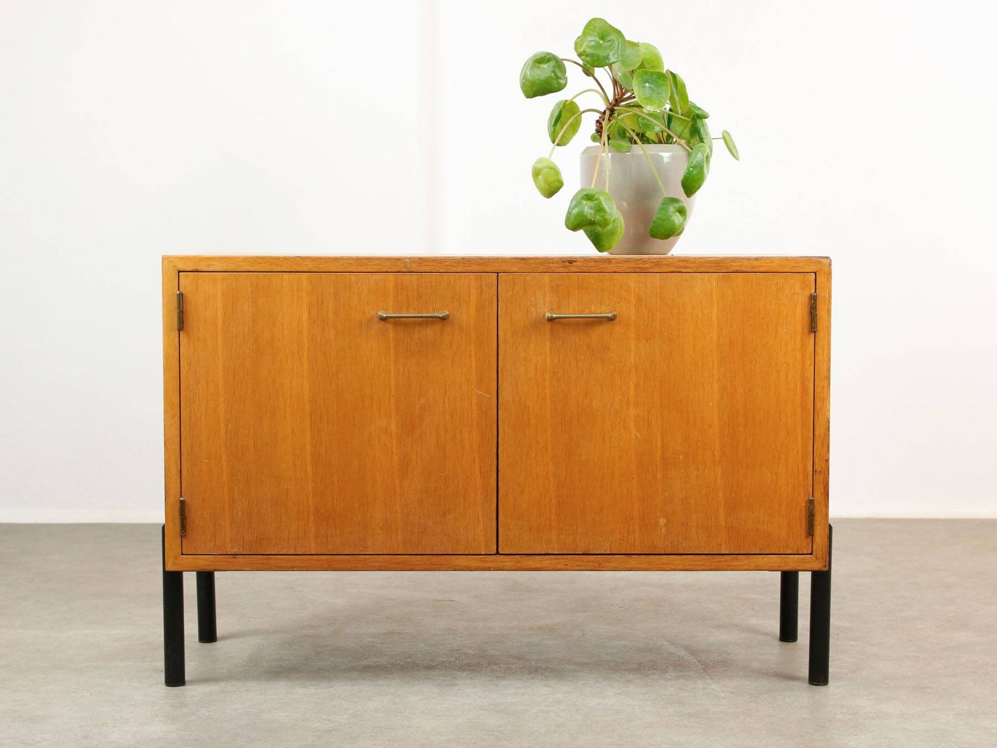 Buffet scandinave moderne du milieu du siècle, années 1960