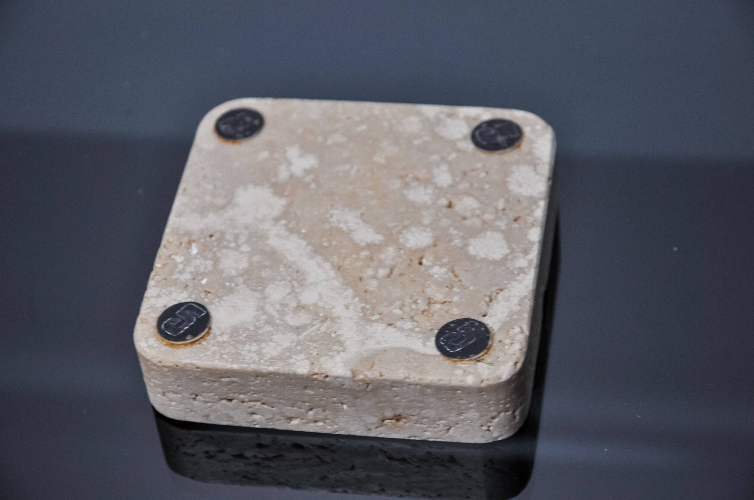 Brutalist ashtray by Fratelli Mannelli, travertine, Italy, 1970