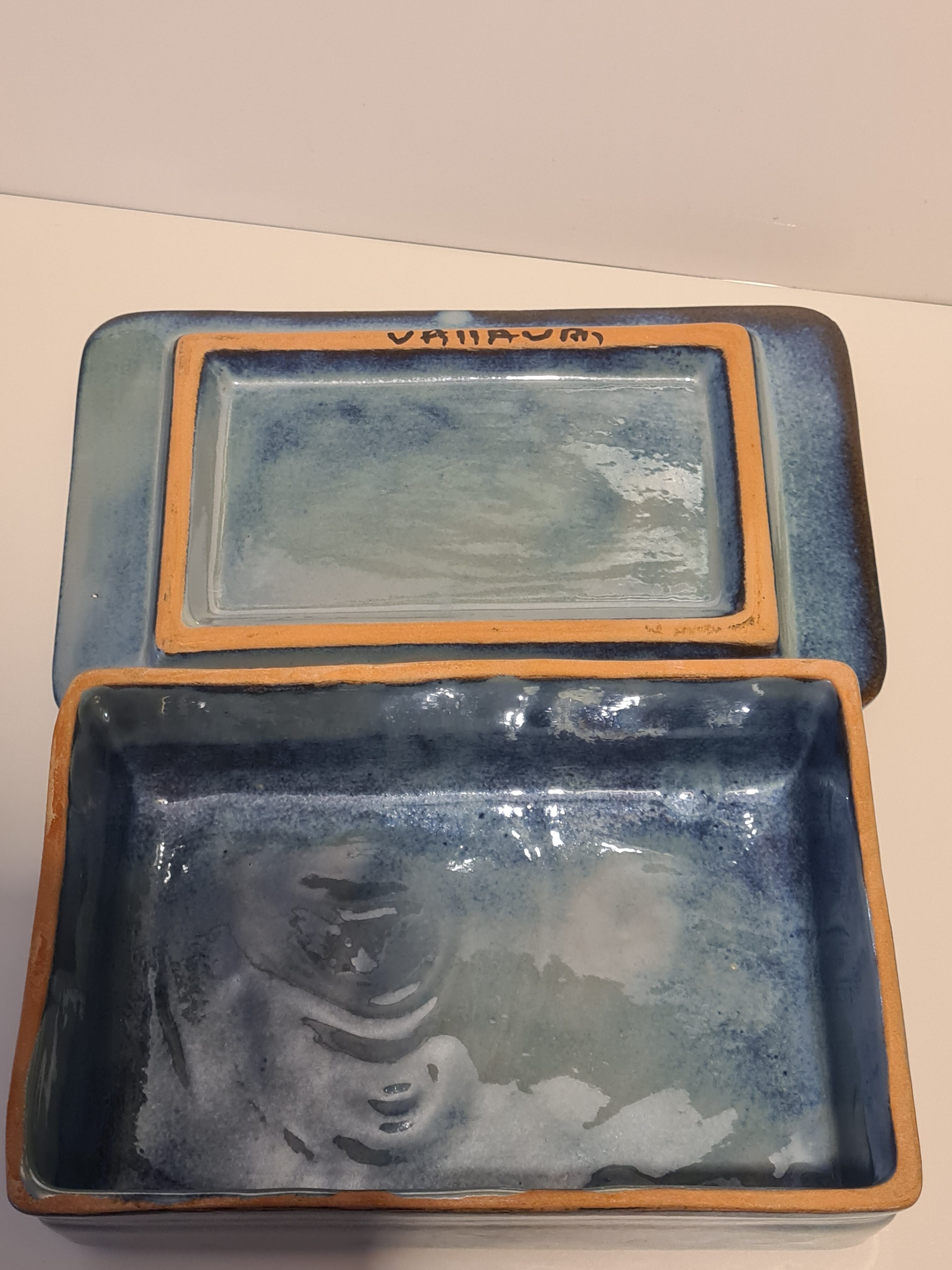 Butter blue earthenware Vallauris floral decoration