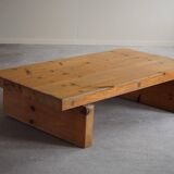 Rectangular pine coffee table from the mid-century by Roland Wilhelmsson, Ågasta, 1969.
