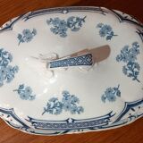 tureen and its display faience of st amand and Hamage model manon