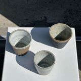 Lot de 3 tasses en céramique indonésienne (noir, mat brun & glacé moucheté)