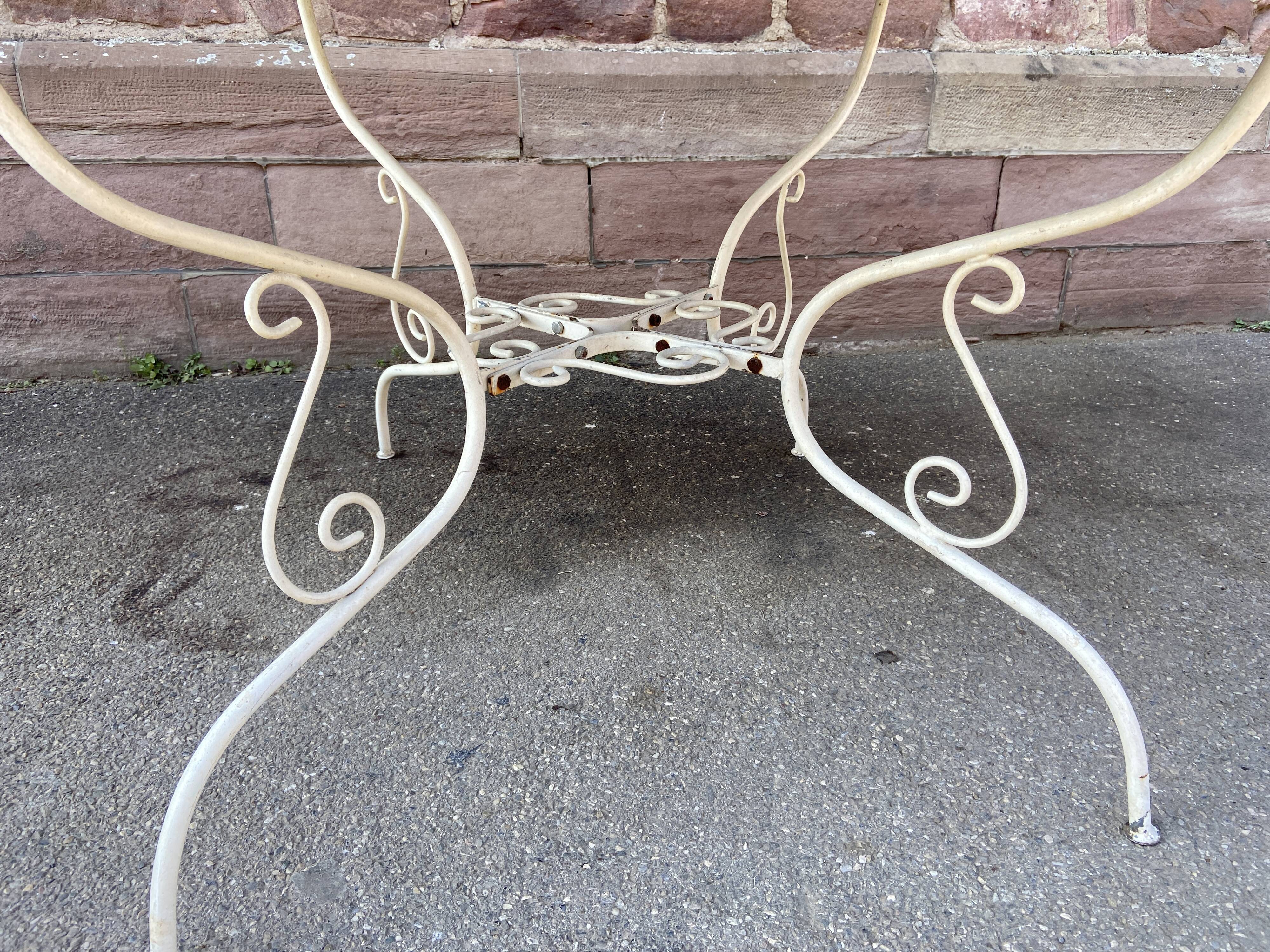 Garden furniture in wrought iron 1970