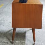 Meuble de rangement sur roulettes