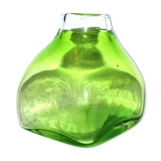 DESIGN Scandinavian vase in lined blown glass Green 1960-70 dlG Whitefriars