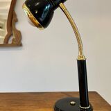 Adjustable desk lamp