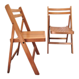 Pair of folding chairs with vintage solid wood slats