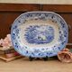 Plat à viande antique en grès du XIXe siècle représentant l'Eton College