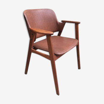 Vintage style brown armchair