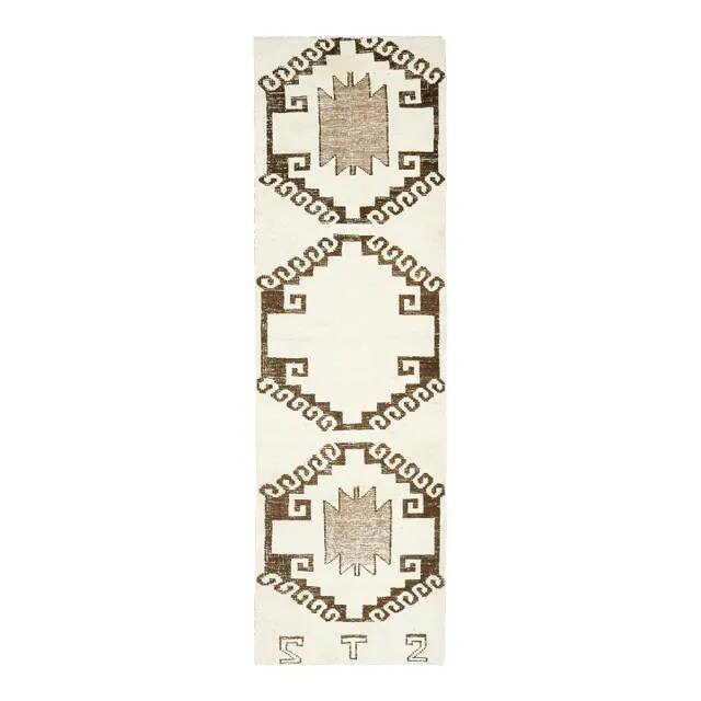 1970s Vintage Turkish Hand-Knotted Wool Cotton Beige Runner Rug 94x316