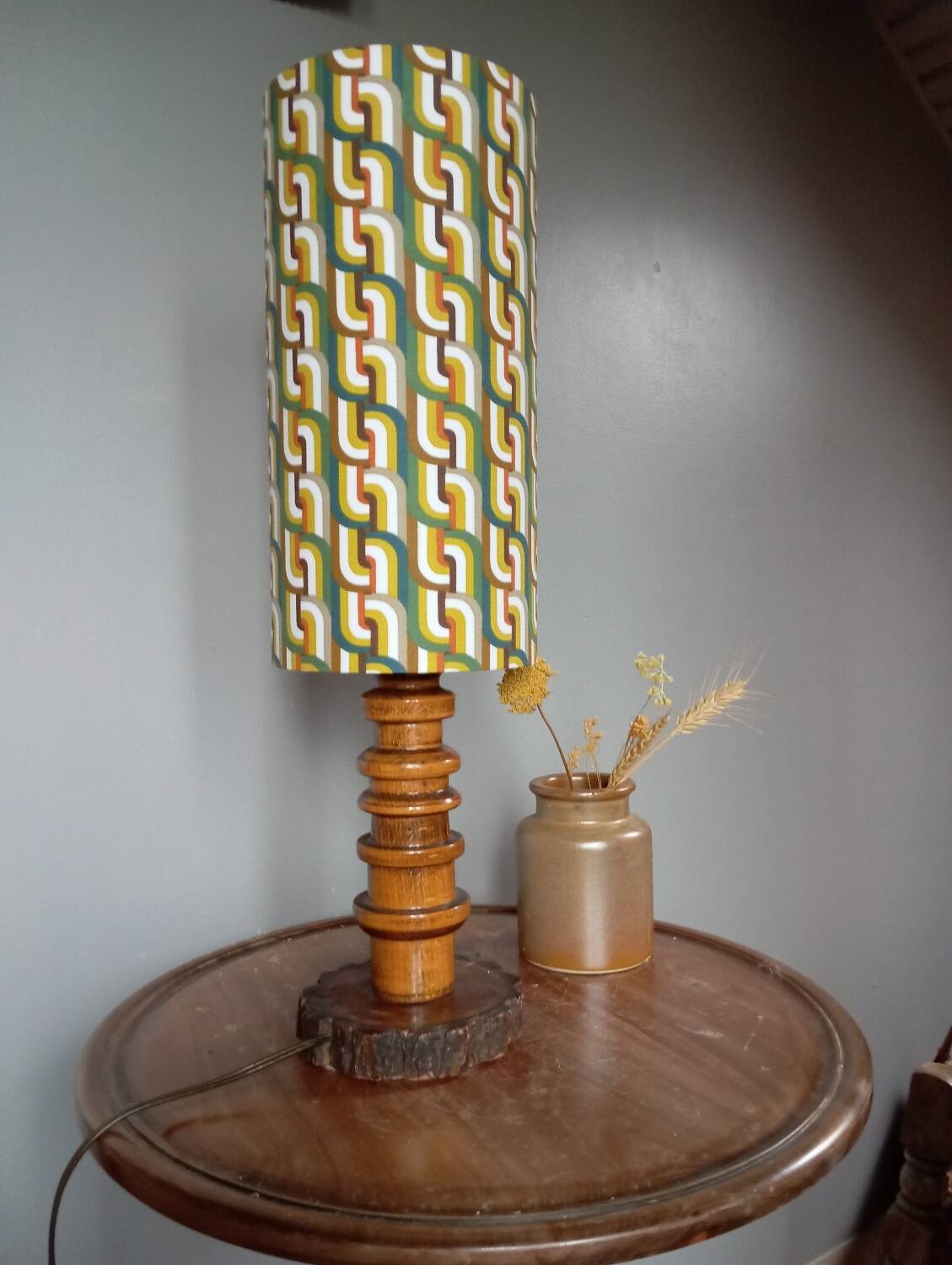 Vintage brutalist wooden table lamp, space age printed lampshade