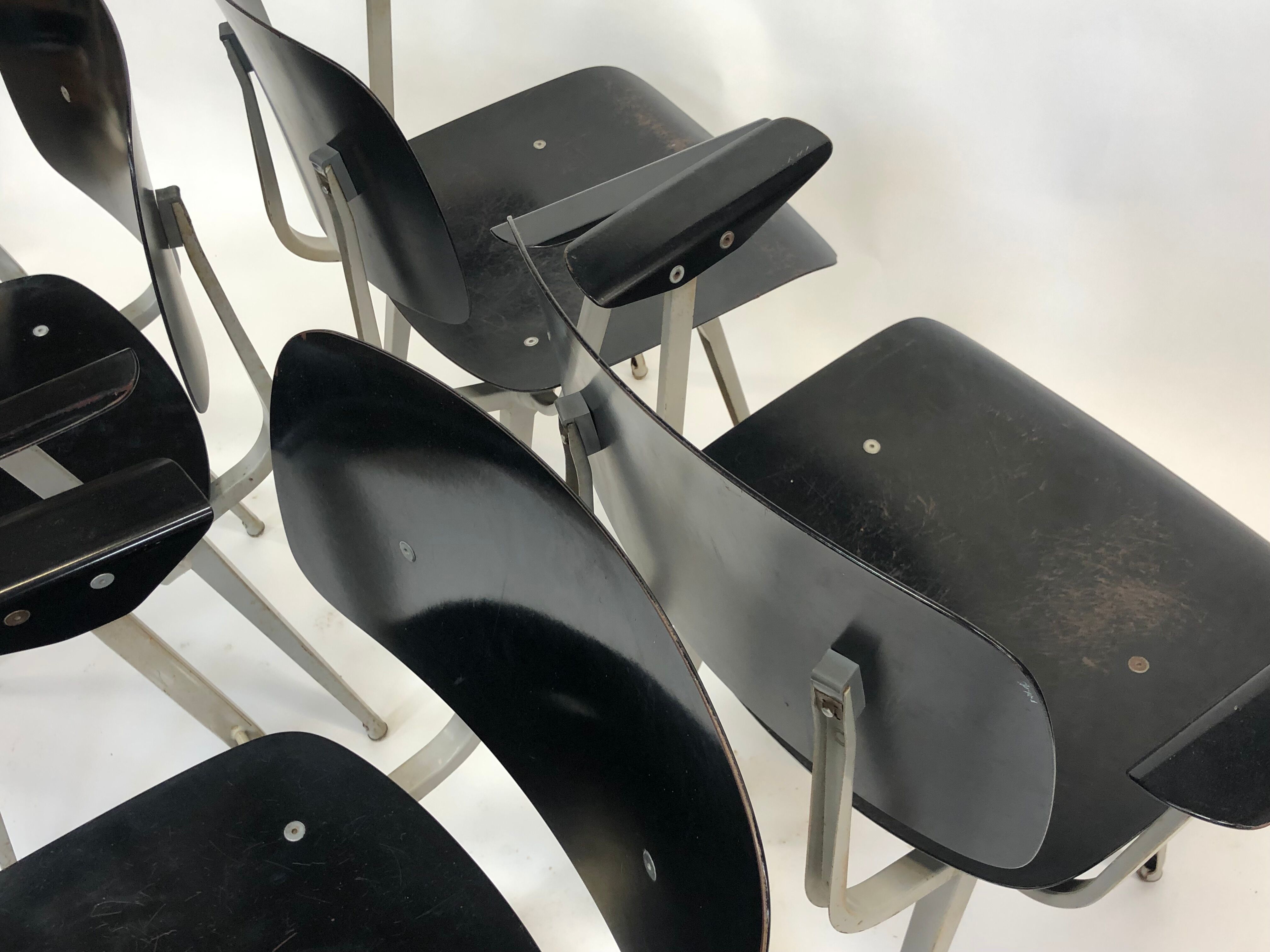 Set of 4 Revolt chairs by Friso Kramer