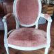 Paire de fauteuils médaillons style Louis XVI