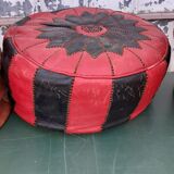 5 poufs