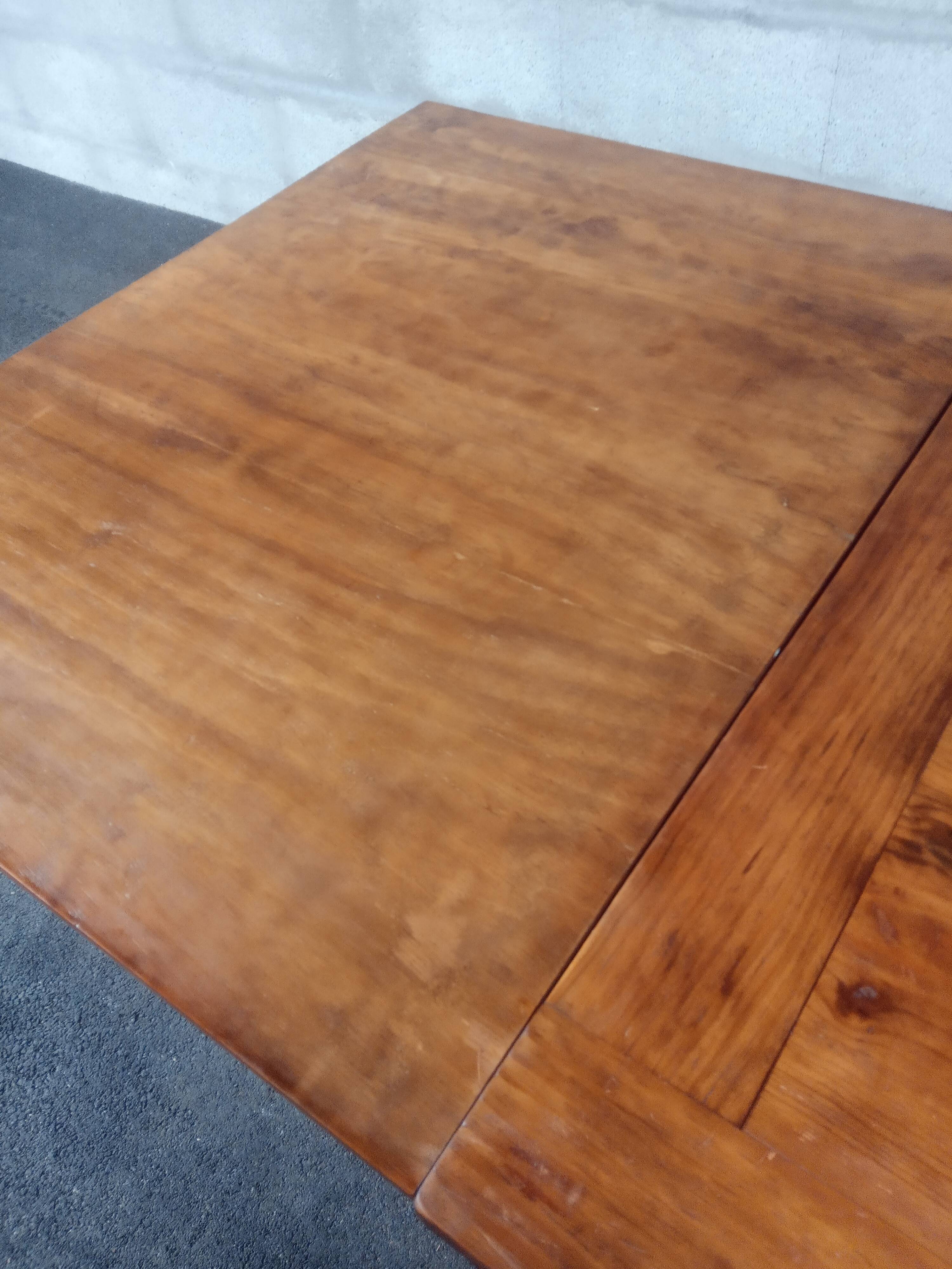 Old farmhouse table 12/14 people