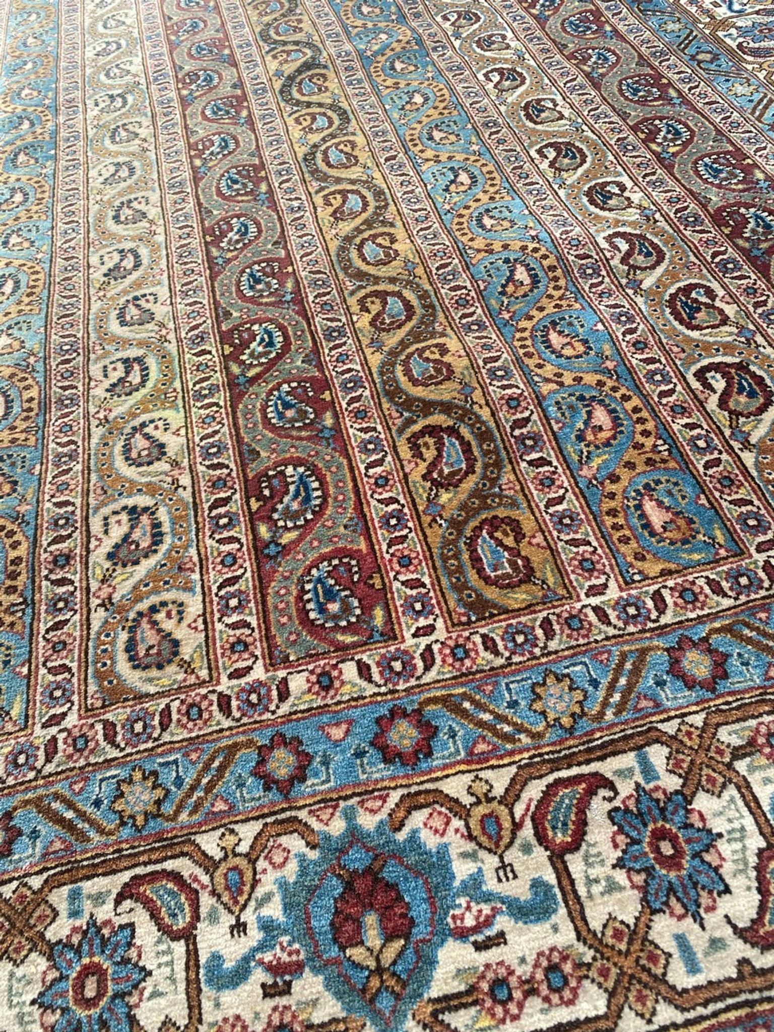 Old Persian Orient ghoom rug handmade 142x205 cm