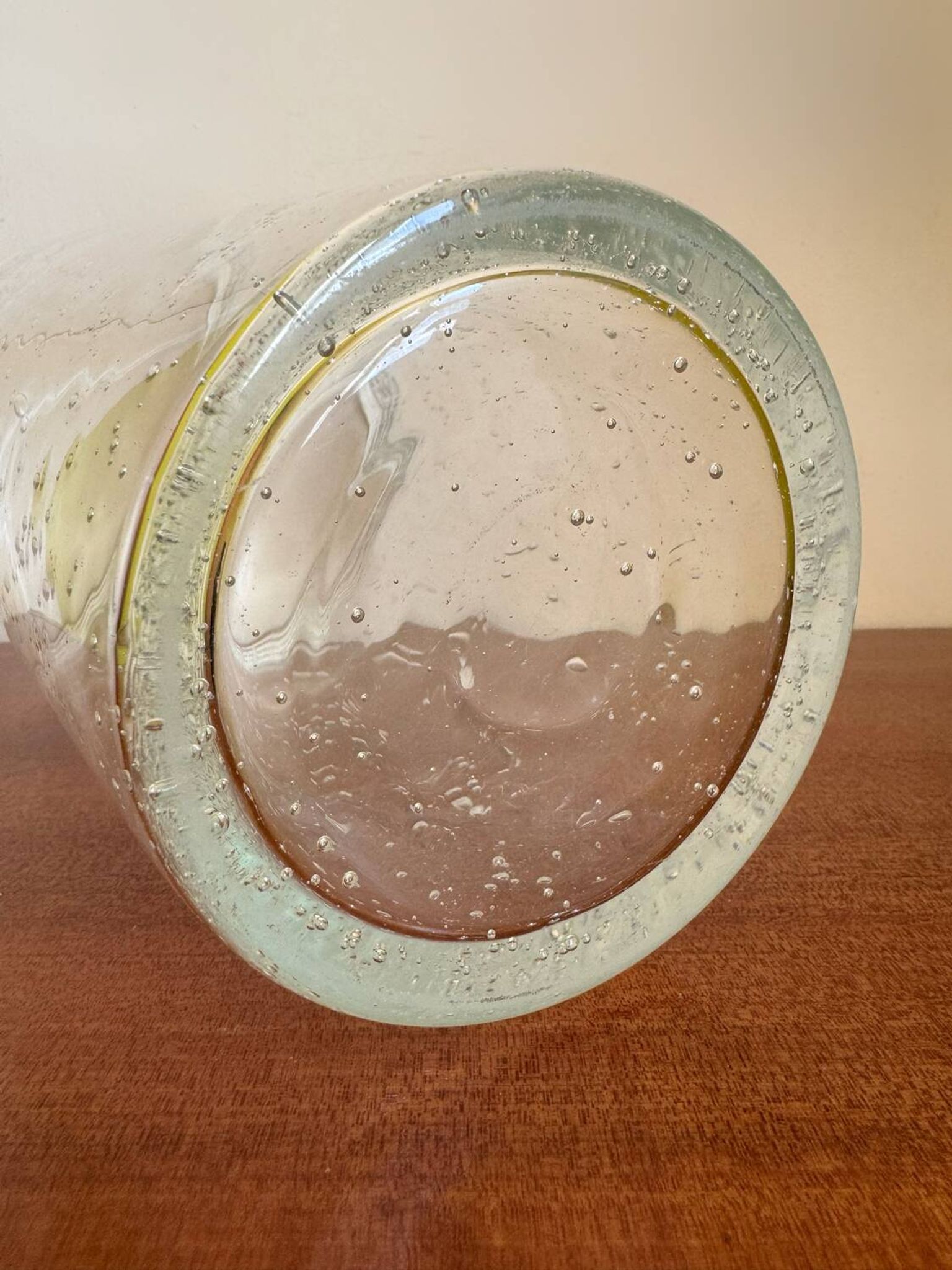 Grand vase cristal bullé années 70