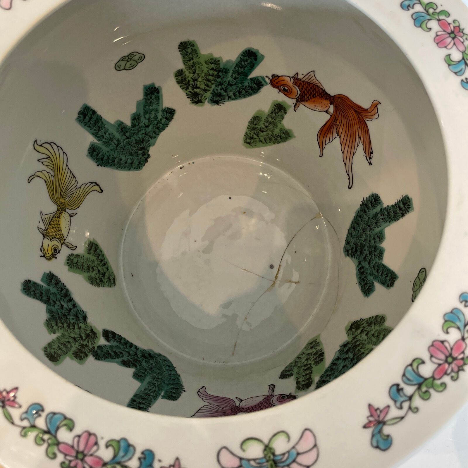 Fish cauldron China Early XXeme