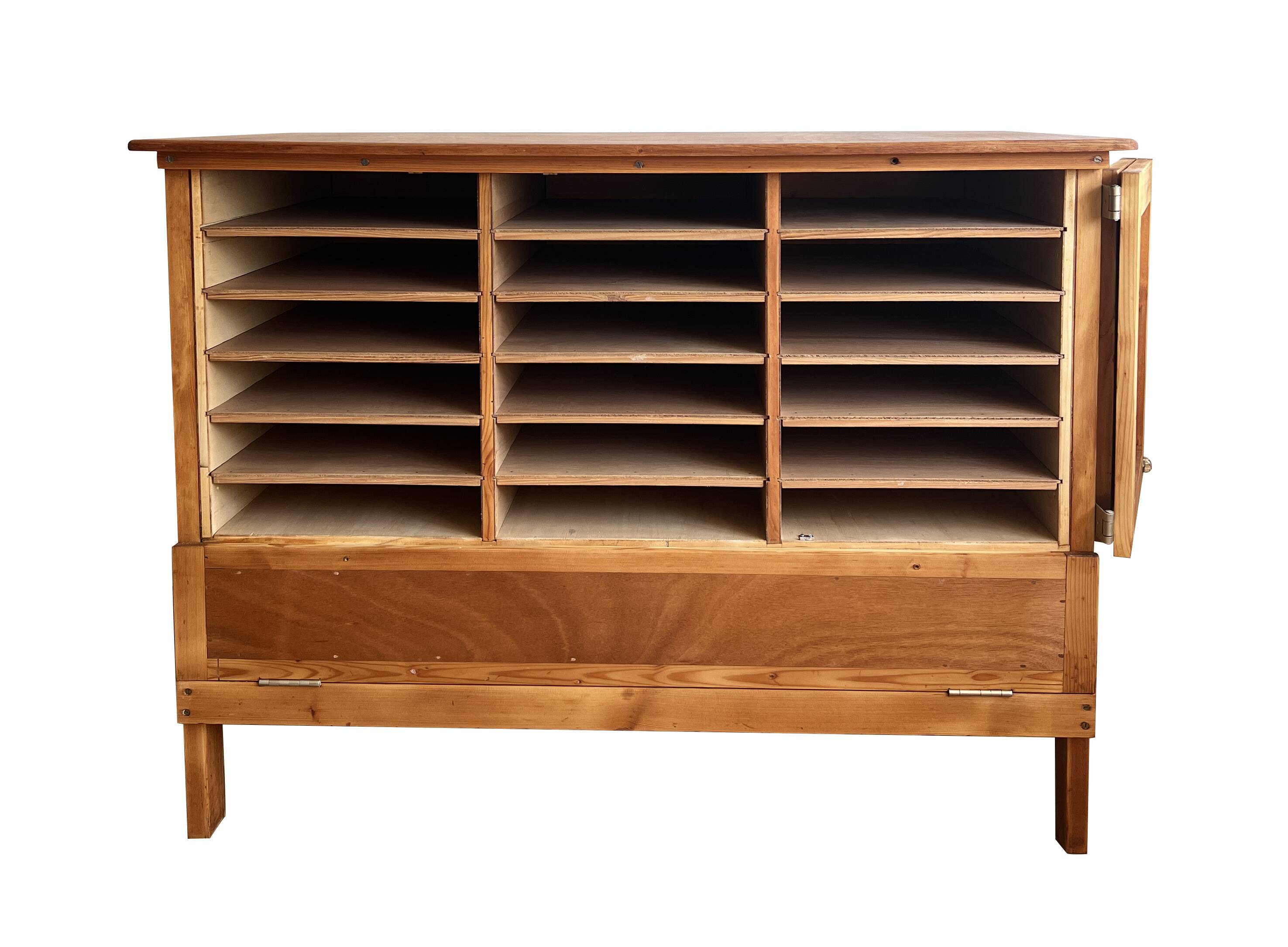 Workshop furniture, printing storage