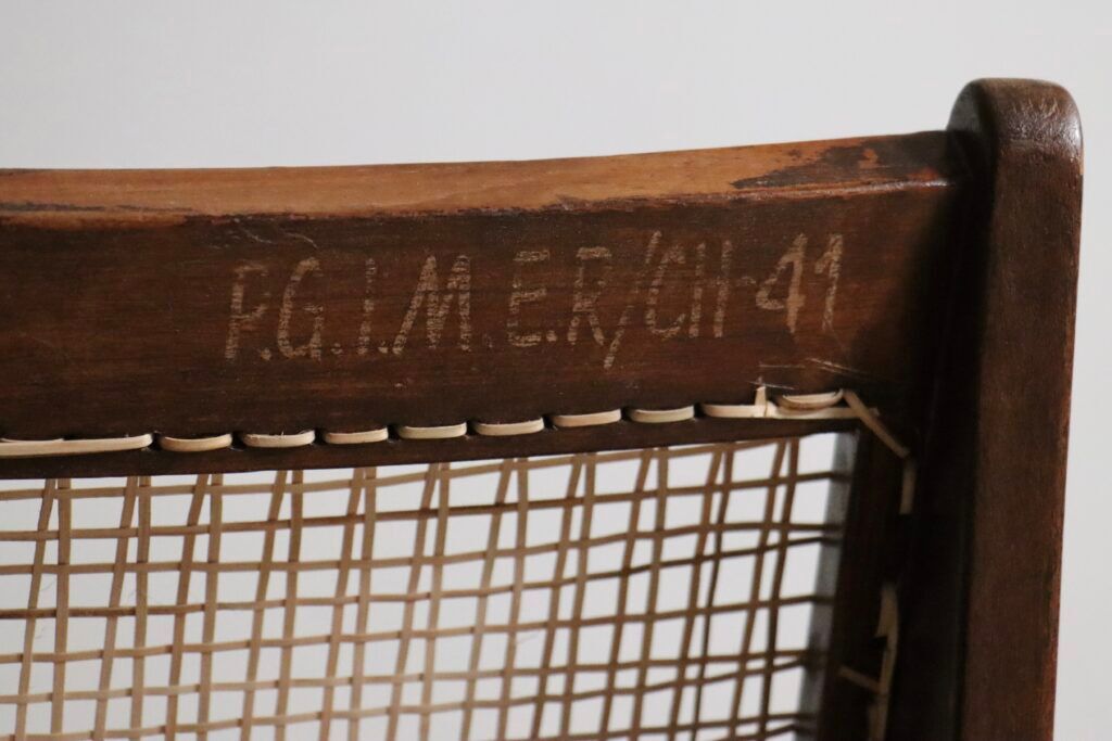 Pierre Jeanneret Kangaroo Chairs PJ-SI-59, India, 1955