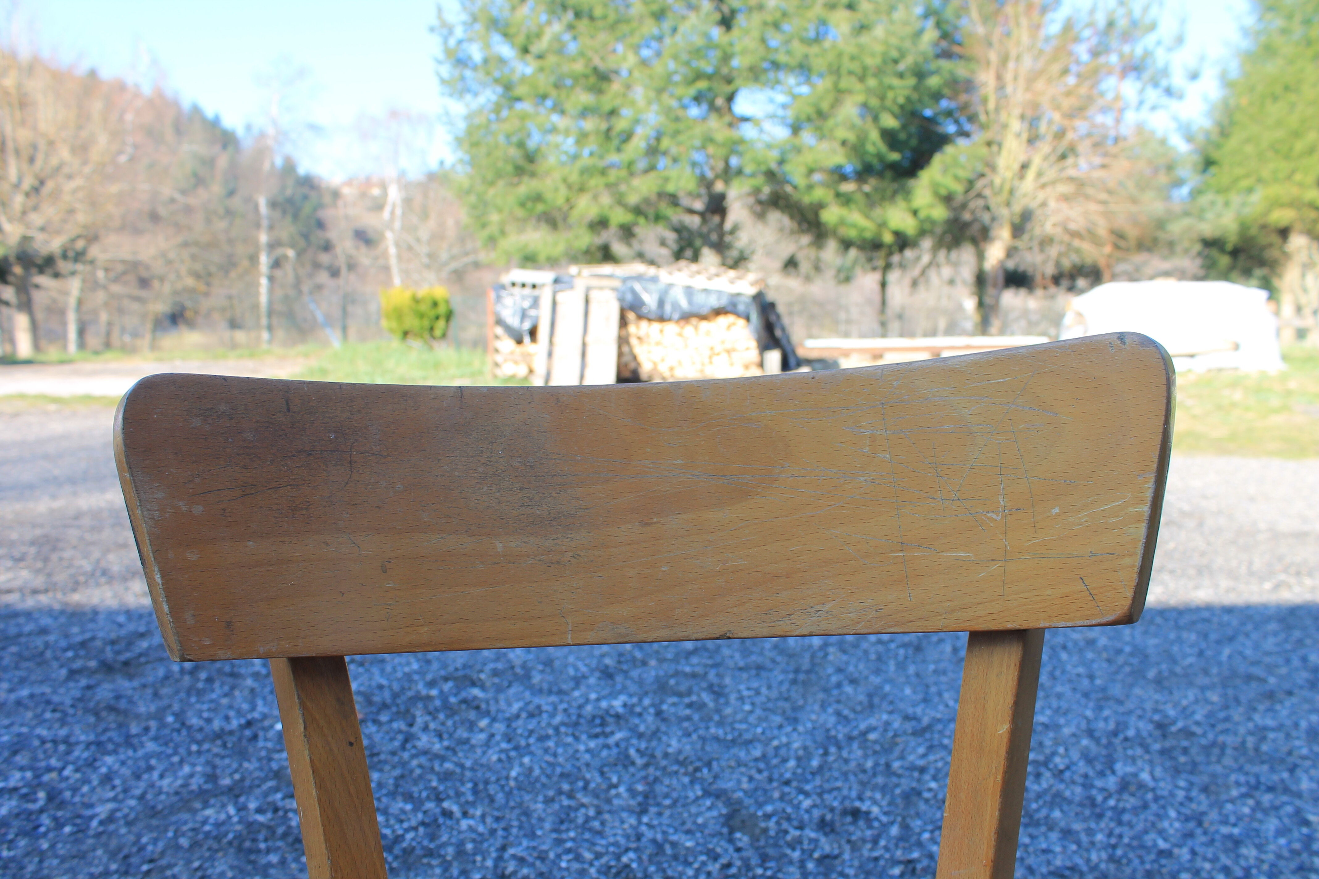 Set 10 community chairs