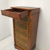 Cardboard maker Louis Philippe