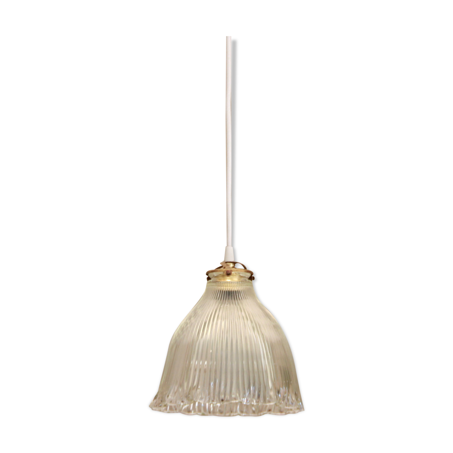 Large suspension in holophane pleated glass prismatic old lampshade