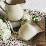 Set of two creamers