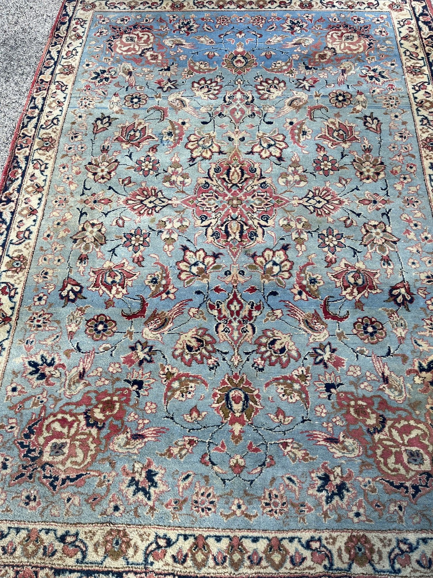 Oriental carpet iran Isfahan Nadjafabad Persian: handmade. Dimensions: 1.60 x 2.30 m