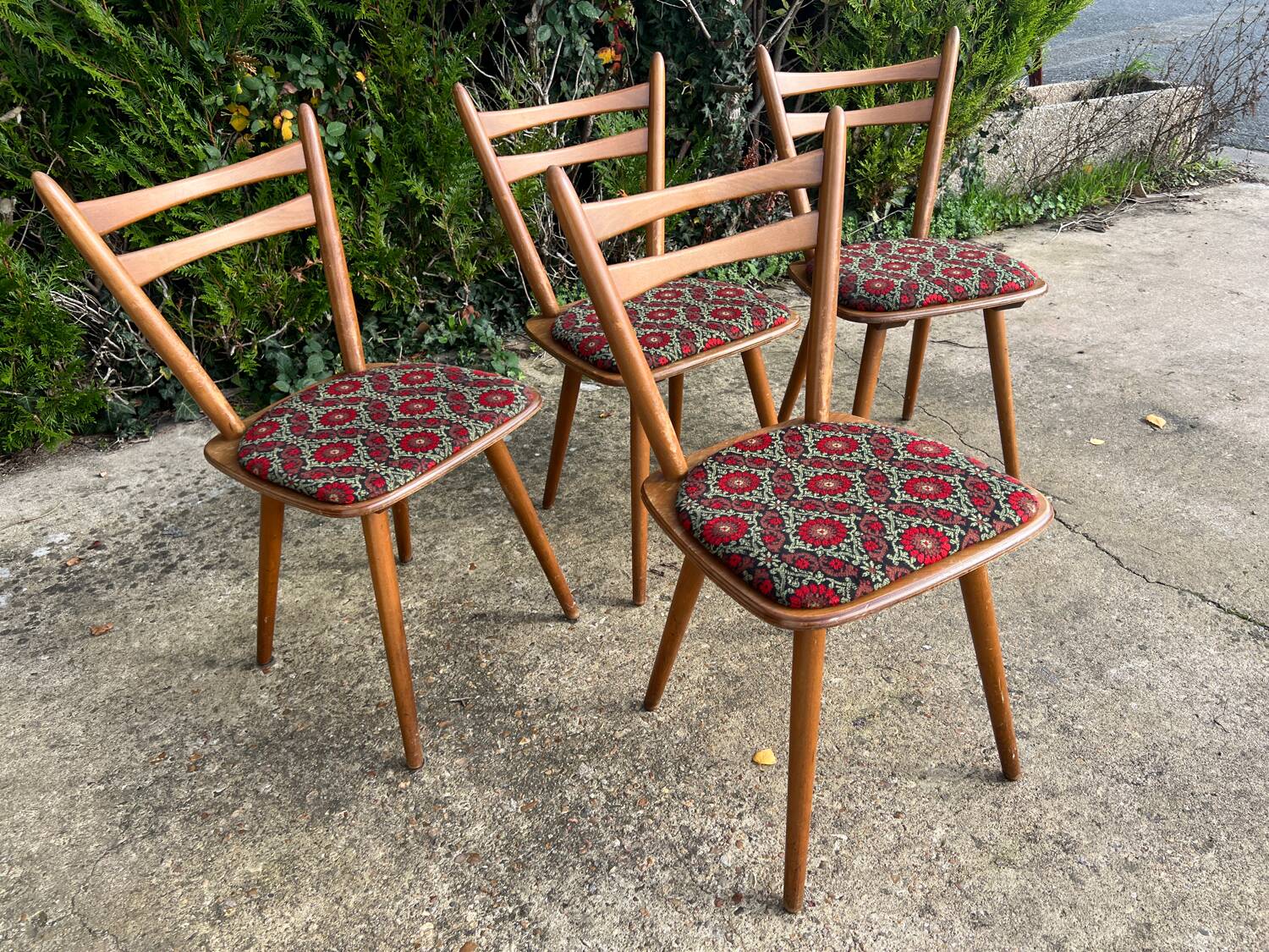 Set of 4 Scandinavian chairs