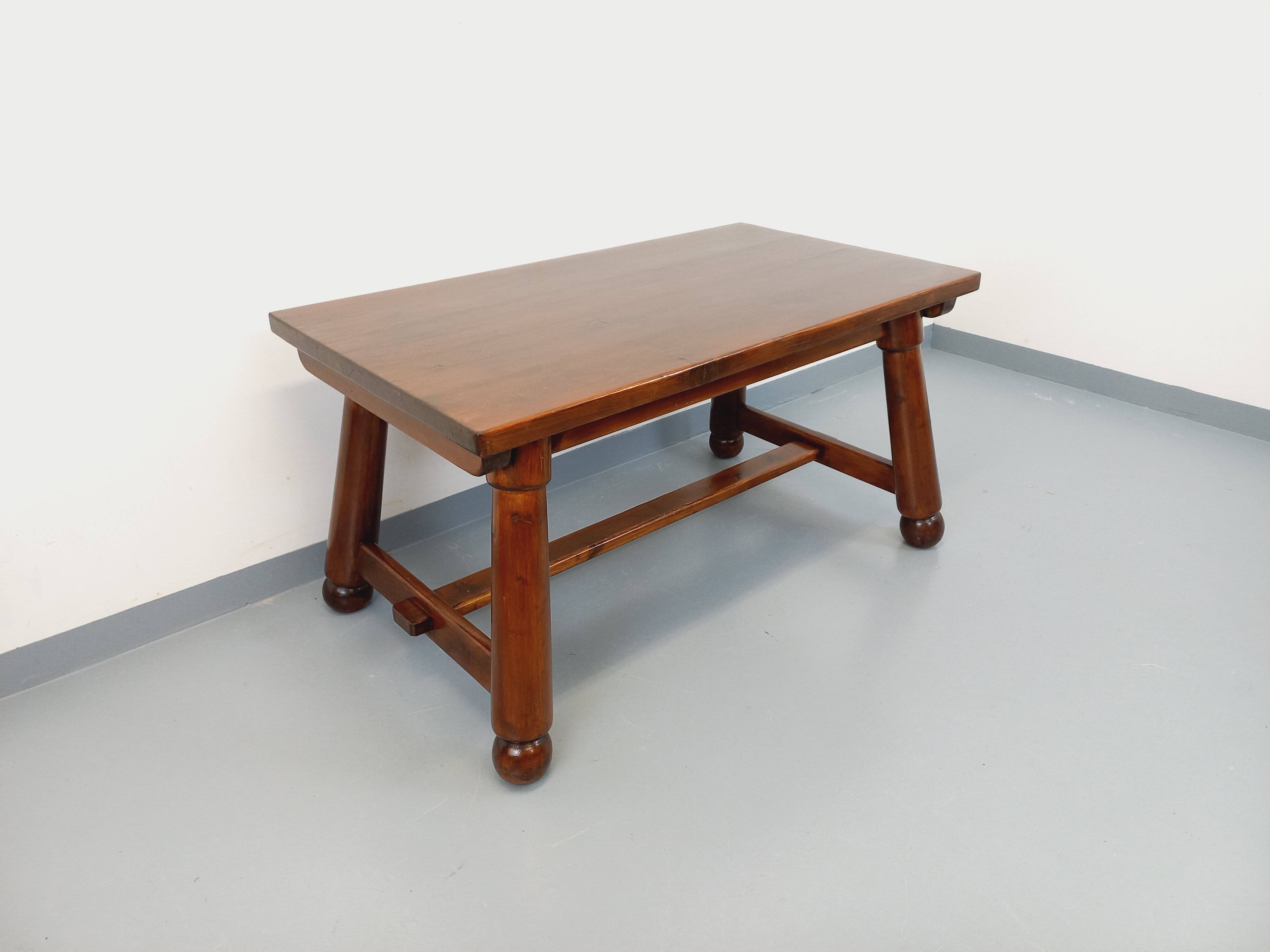 Brutalist rectangular dining table by Georges Robert in pine wood.