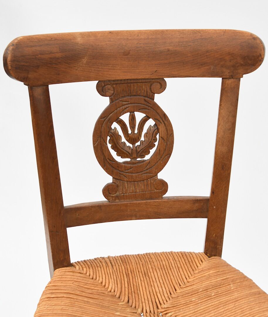 Series of 6 mulched chairs