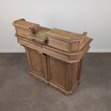 Store reception counter