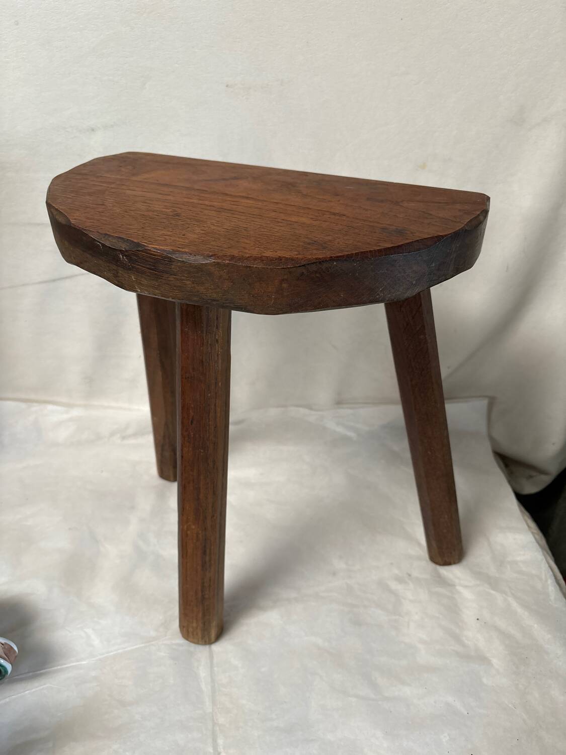 Children's tripod stool for plant holders