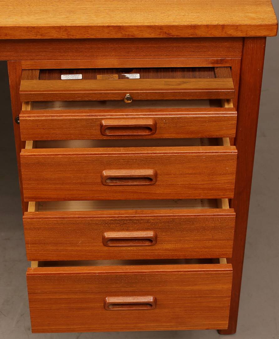 Vintage desk 1960 revised desk for sale sweden