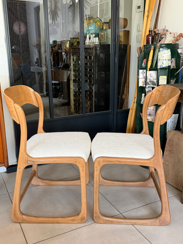 Ancienne paire de chaises Baumann traîneau vintage