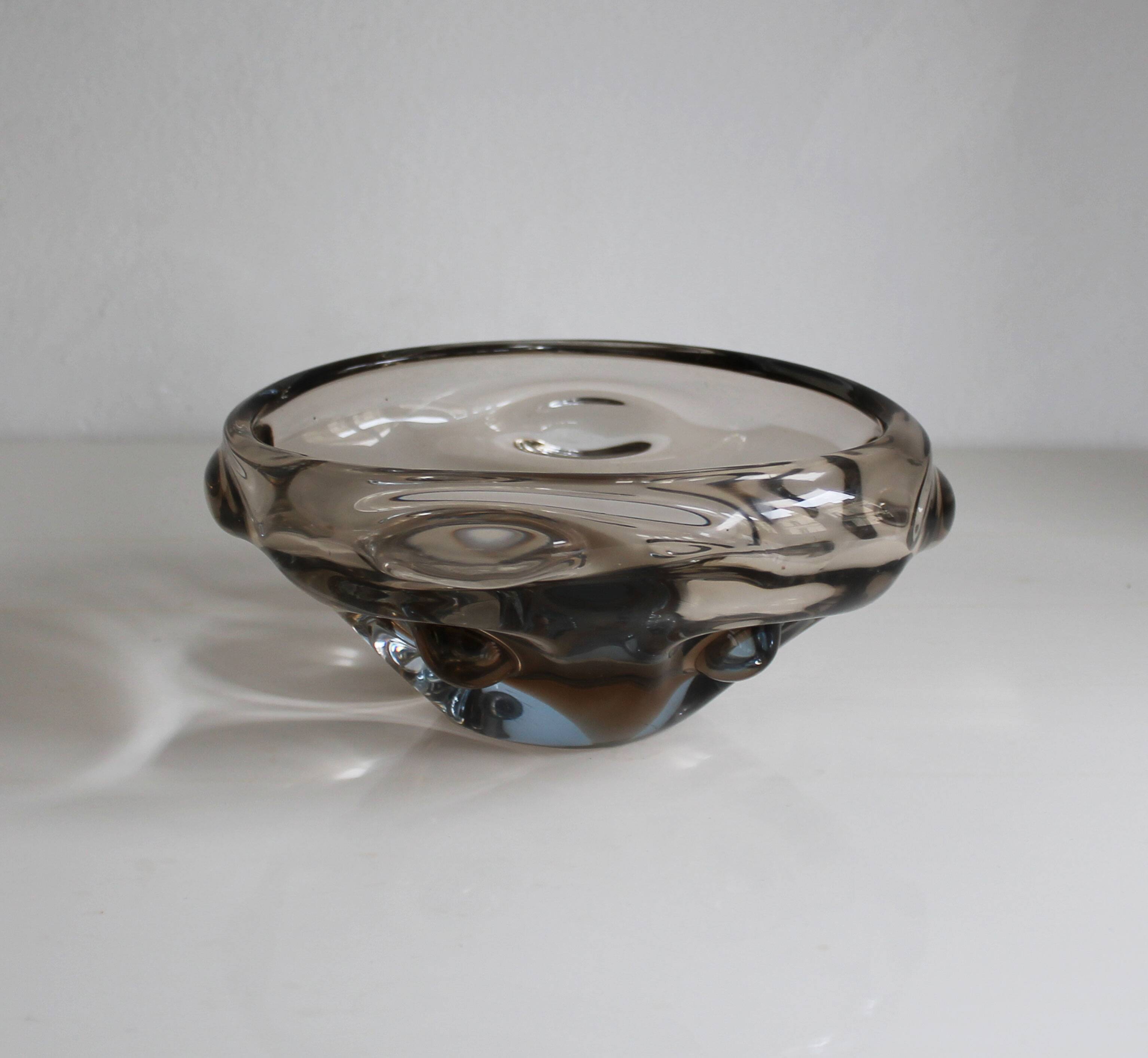 Art Glass Bowl by Jan Berenek – Pattern 5954 (1959), Skrdlovice