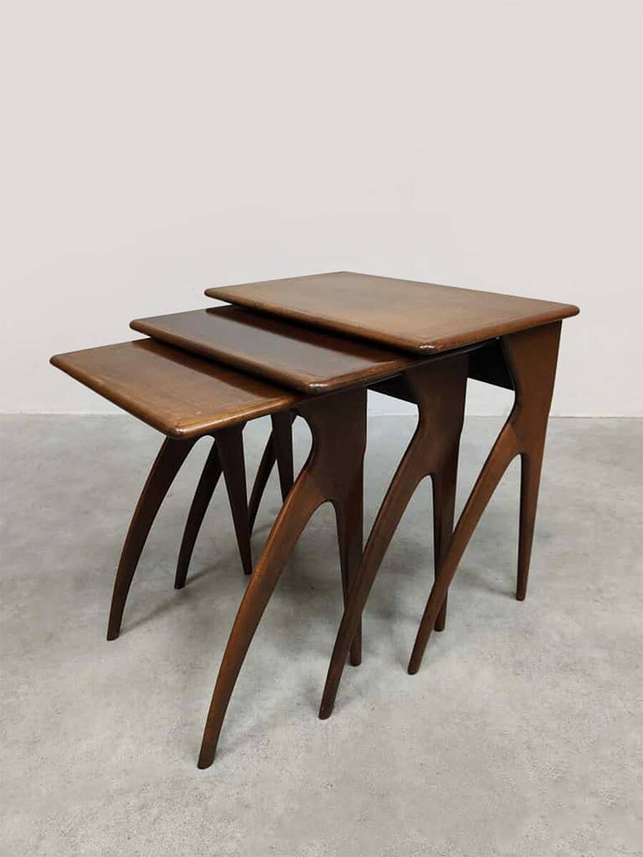Vintage Italian design nesting tables mimiset 1950