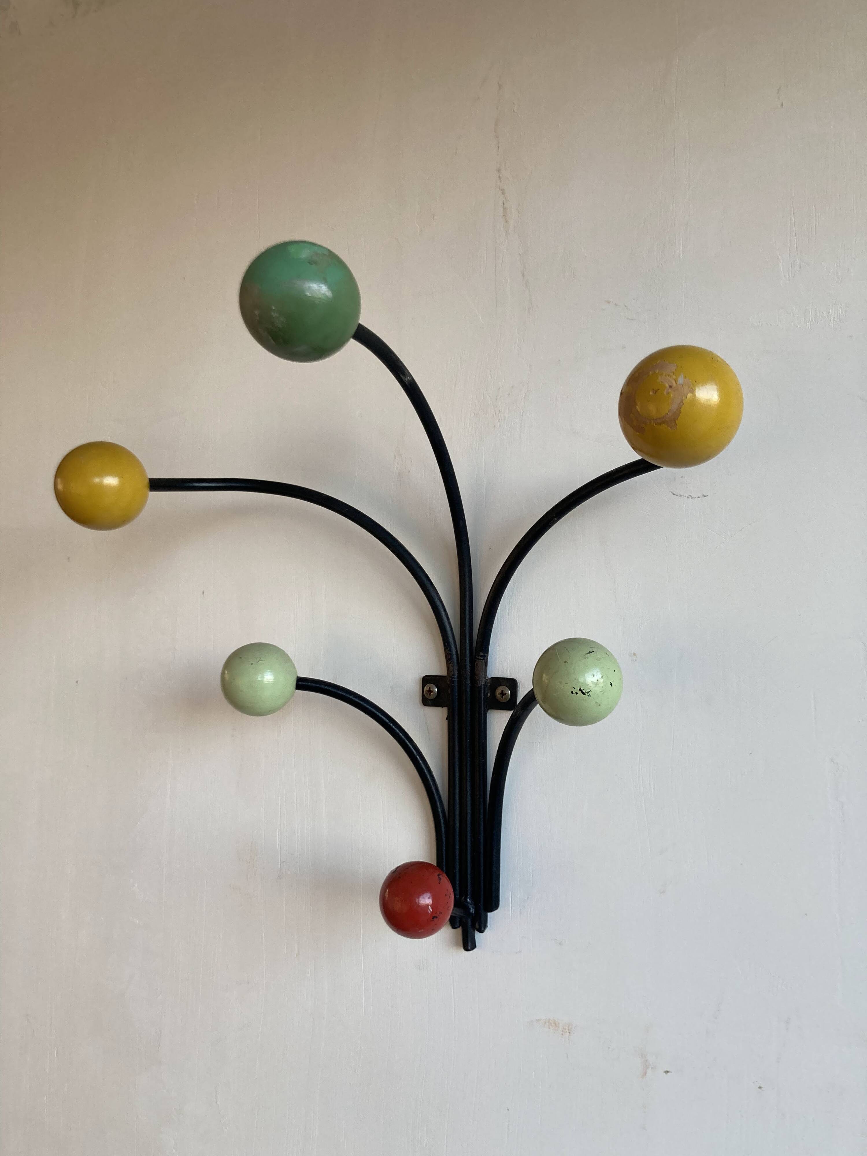 Wall mounted coat rack